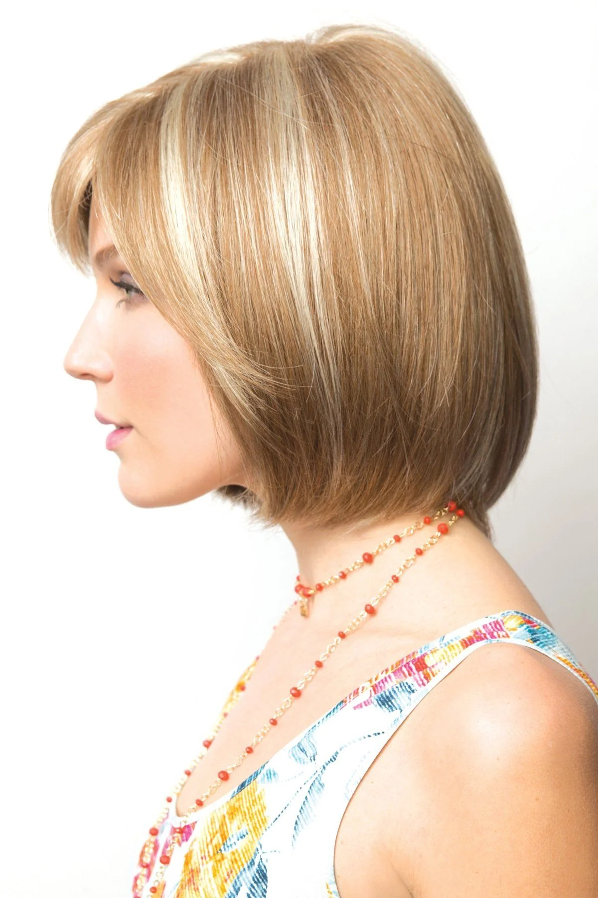 Amore Wigs - Erika #2532 - Image 4