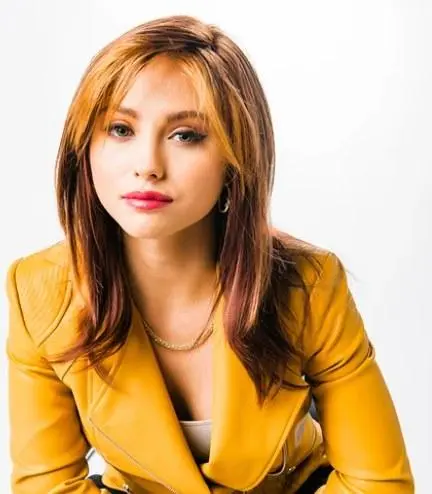 Nicole - Image 3